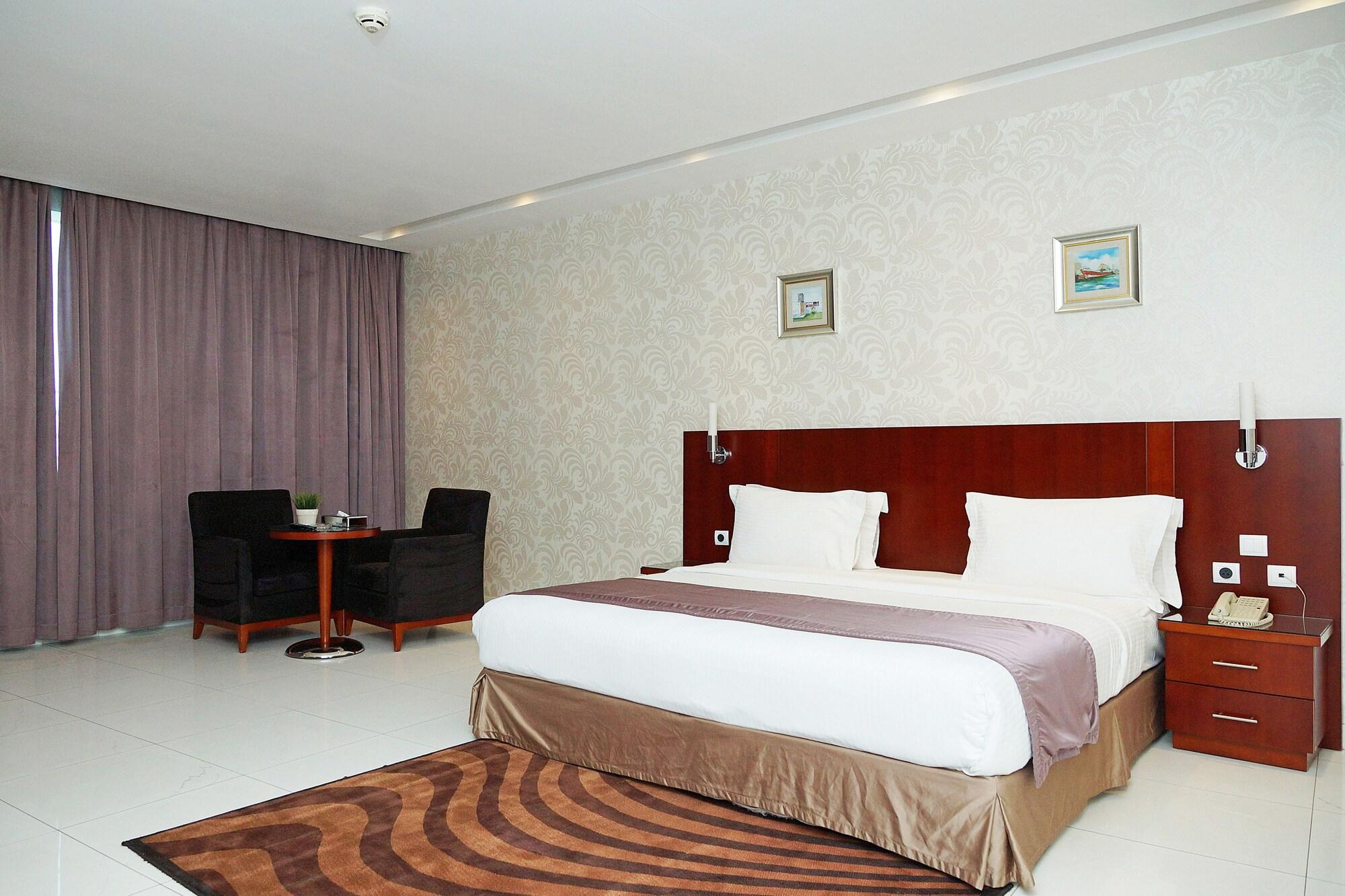 Grand Mayral Hotel Khobar Bagian luar foto