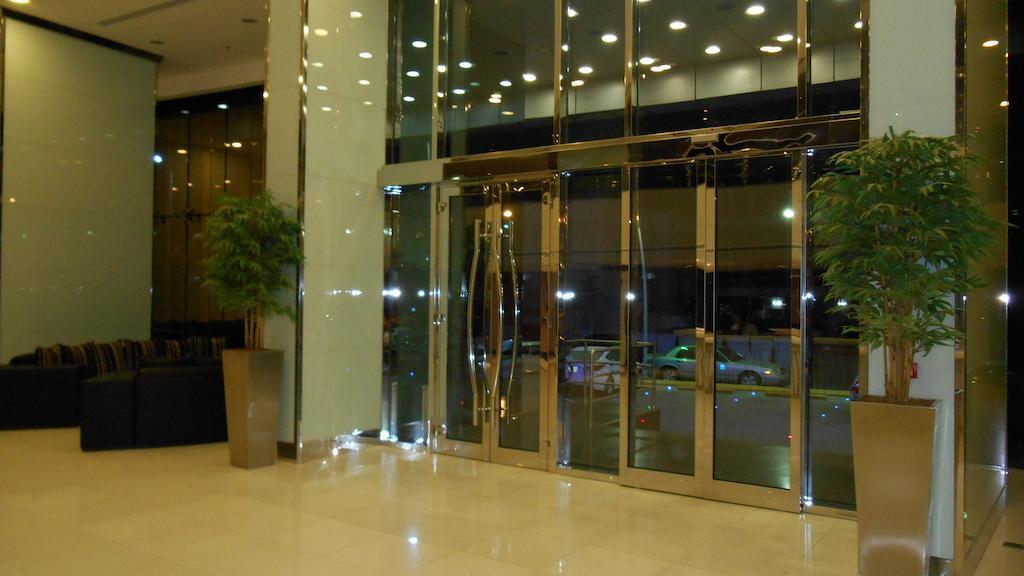 Grand Mayral Hotel Khobar Bagian luar foto