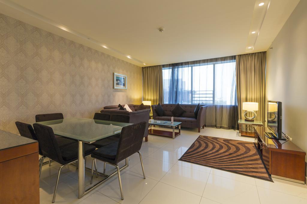 Grand Mayral Hotel Khobar Bagian luar foto