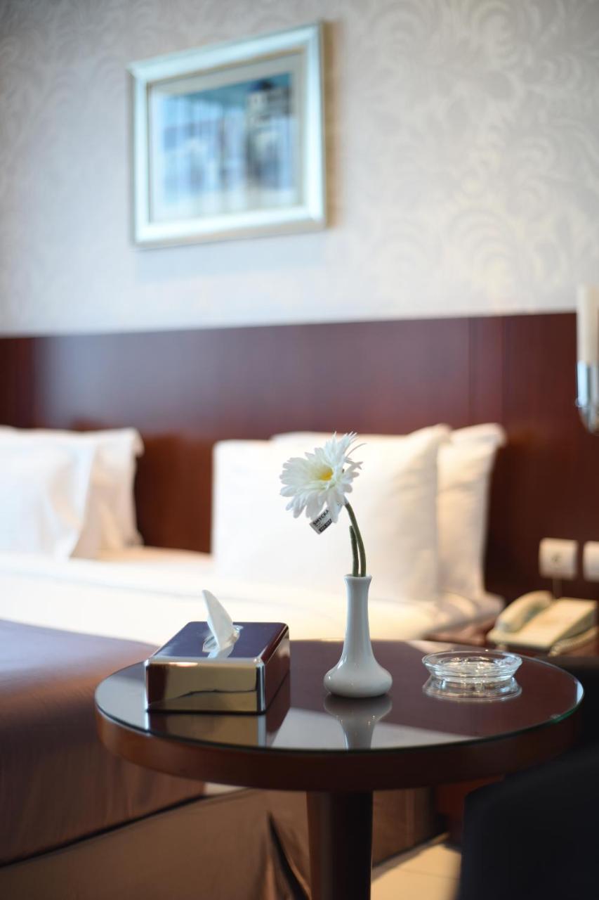 Grand Mayral Hotel Khobar Bagian luar foto
